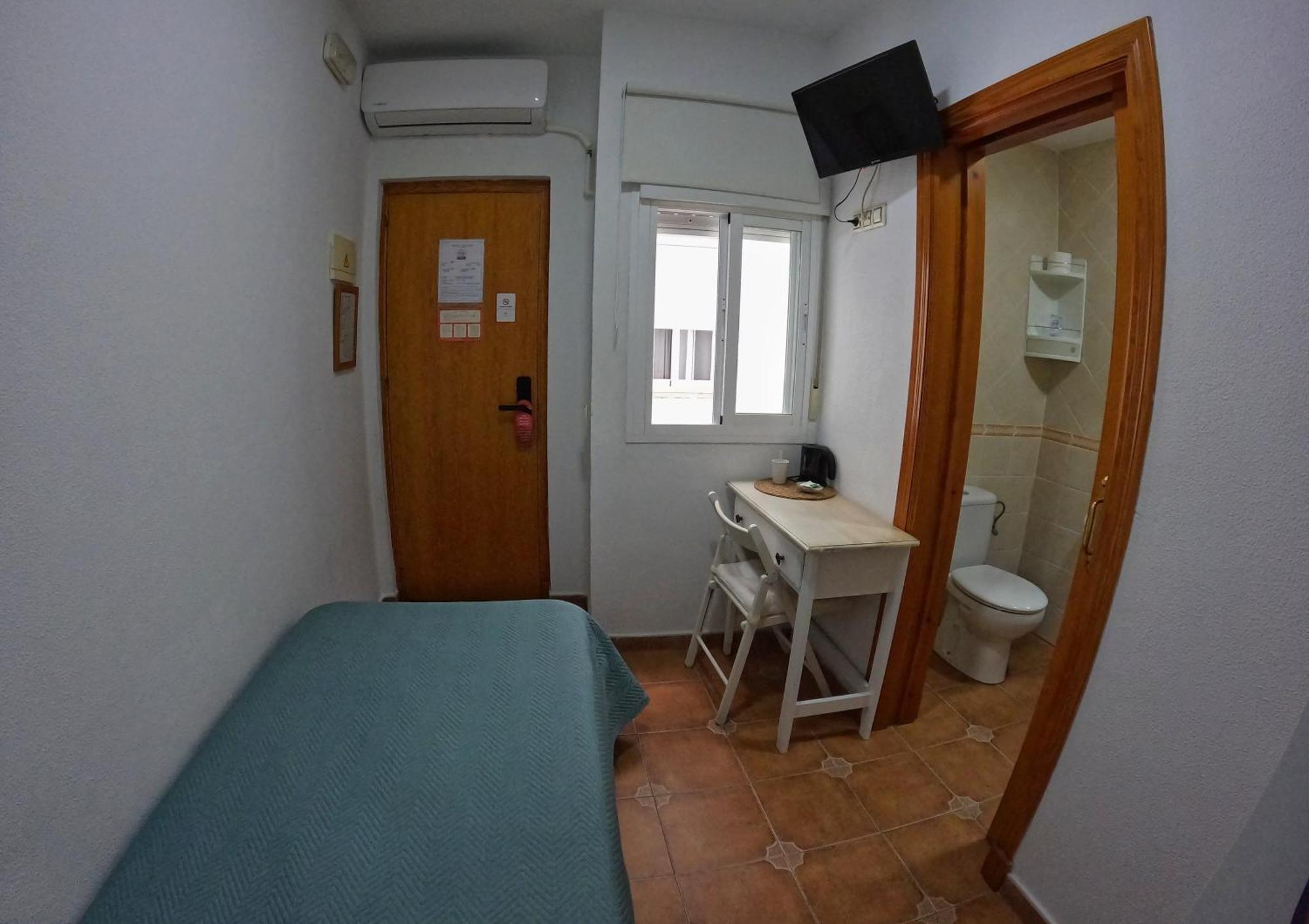 Hostal Canalejas Cádiz Exteriér fotografie